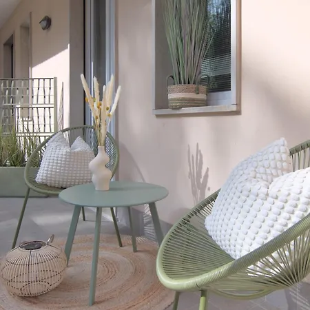 דירה Atelier River Charm Near Adige, Center & Game *