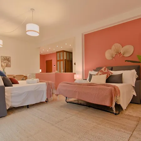 דירה Atelier River Charm Near Adige, Center & Game *